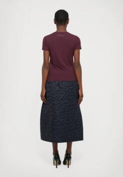 EA7 Emporio Armani Print T-shirt - Bordeaux -Total Wear Store afa3e209fe174d28be231fc94537a51c