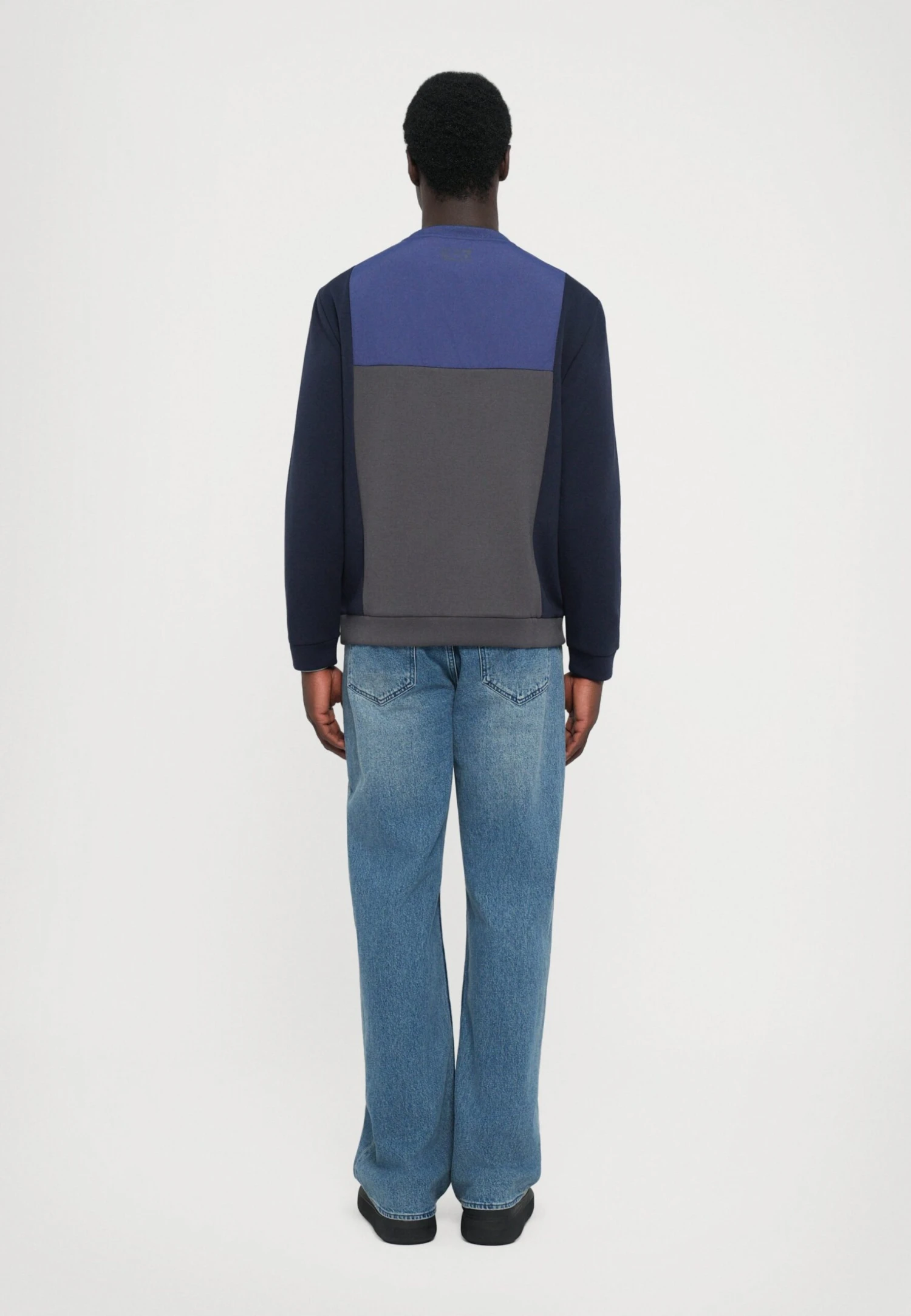 EA7 Emporio Armani TRAIN ATHLETIC - Sweatshirt - Blue 5 EA7 Emporio Armani TRAIN ATHLETIC - Sweatshirt - Blue - Image 3