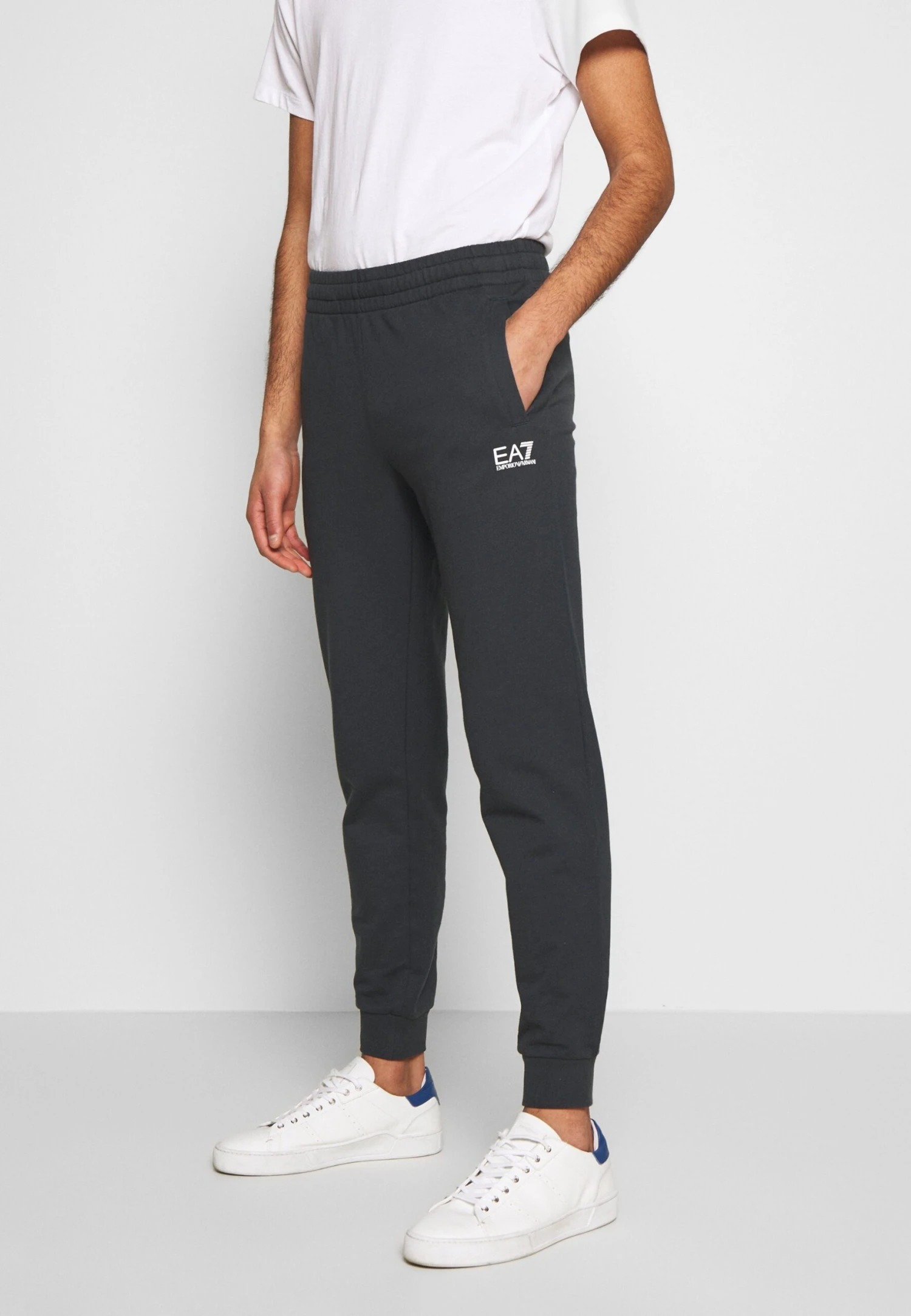 EA7 Emporio Armani Trouser - Tracksuit Bottoms - Night Blue 3 EA7 Emporio Armani Trouser - Tracksuit Bottoms - Night Blue