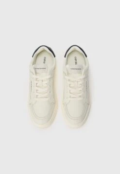 Emporio Armani ZAR - Trainers - Off White/navy -Total Wear Store b08a5b83e7d84a3e8fa45b3a57e185cc