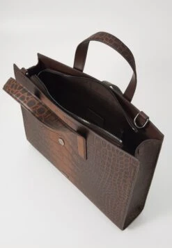 Emporio Armani BRIEFCASE BAG - Cross Body Bag - Delicioso 13 Emporio Armani BRIEFCASE BAG - Cross Body Bag - Delicioso -Total Wear Store b1eedf1a5c914c41ac44a62f798bef5b