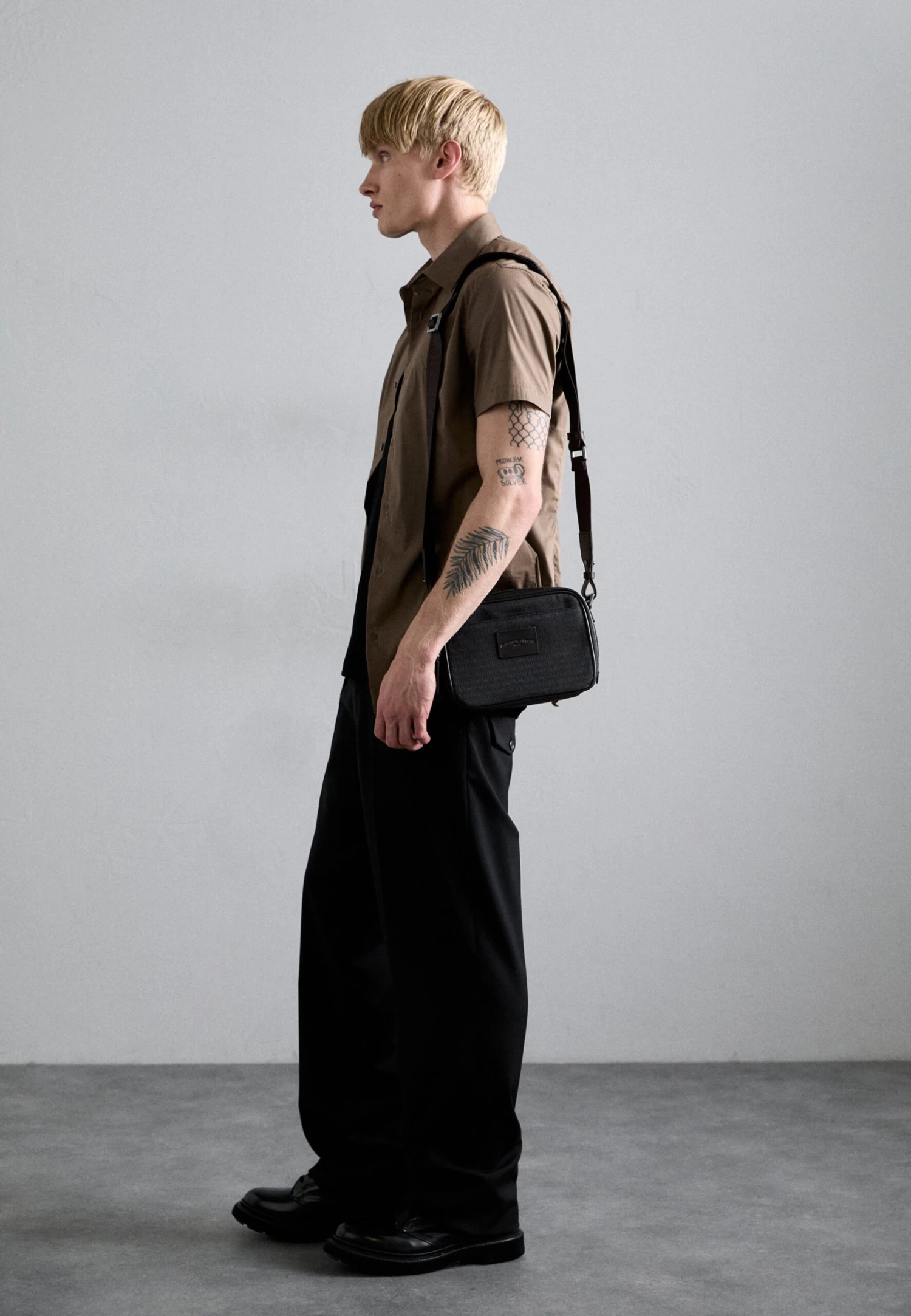 Emporio Armani MINI CROSSBODY - Cross Body Bag - Bristol Black 5 Emporio Armani MINI CROSSBODY - Cross Body Bag - Bristol Black - Image 3