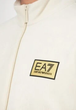 EA7 Emporio Armani TRAIN LABEL ALCANTARA - Zip-up Sweatshirt - Rainy Day -Total Wear Store b336ee4817e74fefbb74f4d5f79c0005