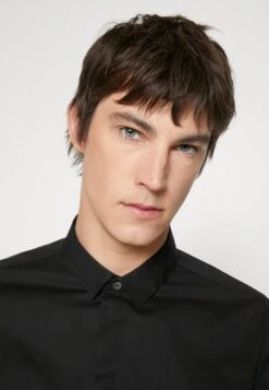 Emporio Armani Manica Lunga - Formal Shirt - Nero -Total Wear Store b3b13a6a18aa4f76bb5596538edcfdfc