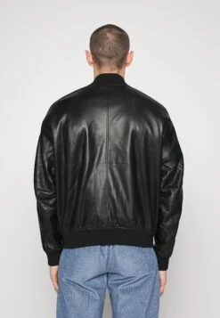 Emporio Armani Blouson - Leather Jacket - Nero -Total Wear Store b41857e80b9441d486e23cab8dc8328e