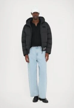 EA7 Emporio Armani MOUNTAIN JACKET BIG LOGO - Winter Jacket - Black -Total Wear Store b4279ab1622c4da996af32ed117dd35b