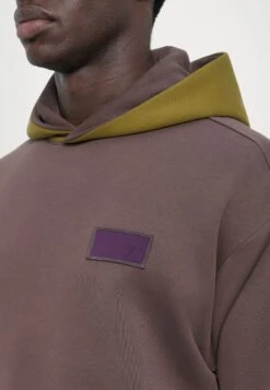 EA7 Emporio Armani TRAIN HOODIE REVERSIBLE UNISEX - Sweatshirt - Bracken -Total Wear Store b448abe83a1944be8a363d017a0f1ef5