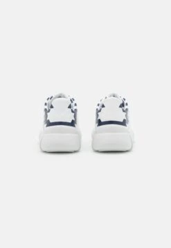 Emporio Armani Capsule Icon - Trainers - White/Mix Navy -Total Wear Store b5b5be9df80b4d15968a7403c314d9df