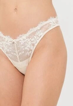 Emporio Armani V BRAZILIAN - Briefs - Ivory 13 Emporio Armani V BRAZILIAN - Briefs - Ivory -Total Wear Store b6cceda9674a41a6975fbe7f85861c03