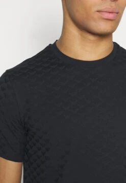 Emporio Armani Basic T-shirt - Blue Navy -Total Wear Store b7f7e9a3ad5348cb8411e1f619ac6928