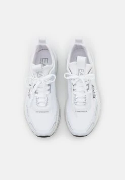 EA7 Emporio Armani Altura Unisex - Trainers - White -Total Wear Store b885622b69f24ca89e6a41f661c3d33e