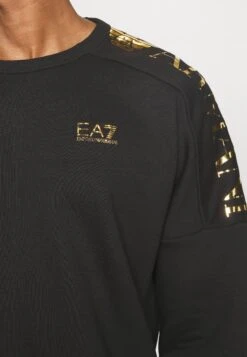 EA7 Emporio Armani Sweatshirt - Nero -Total Wear Store b906b7a05ebd4c7a985006c78820affd