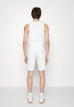 Emporio Armani Shorts - Bianco Ottico 9 Emporio Armani Shorts - Bianco Ottico -Total Wear Store b98abeee66fe4d848db9d1638b05a060