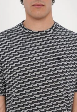 Emporio Armani Print T-shirt - White/blue -Total Wear Store b9d8ede0af1441e4b71a1aff3dd8d629