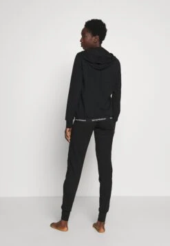 Emporio Armani Jacket And Pants With Cuffs Set - Pyjamas -Total Wear Store bbfc27b5e50144ccbf5f3f9b9f4f710b