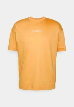 Emporio Armani Print T-Shirt - Arancione -Total Wear Store bc69d1931cac4c46bfd068530c1159ee