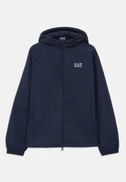 EA7 Emporio Armani TRAIN CORE - Light Jacket - Beetle -Total Wear Store bd0a6e0c6a364df1a9c89ecac137e864