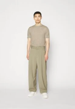 Emporio Armani Basic T-Shirt - F.Verde Milit -Total Wear Store bf816313aa494ca3a7747c27943d6303