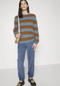 Emporio Armani Pantaloni - Trousers - Blu Fiordo -Total Wear Store c0ae1e9934c341d6aae2f3130f7d410b