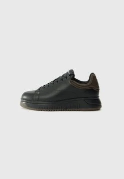 Emporio Armani Trainers - Black/dark Brown