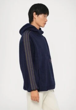 EA7 Emporio Armani TRAIN HOODIE UNISEX - Fleece Jumper - Evening Blue -Total Wear Store c17e305b01274bb2994fa125a7c73886