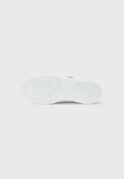 Emporio Armani Trainers - White/ottanio 14 Emporio Armani Trainers - White/ottanio -Total Wear Store c2f14c5f09ef410dbdf7f4a79664953b