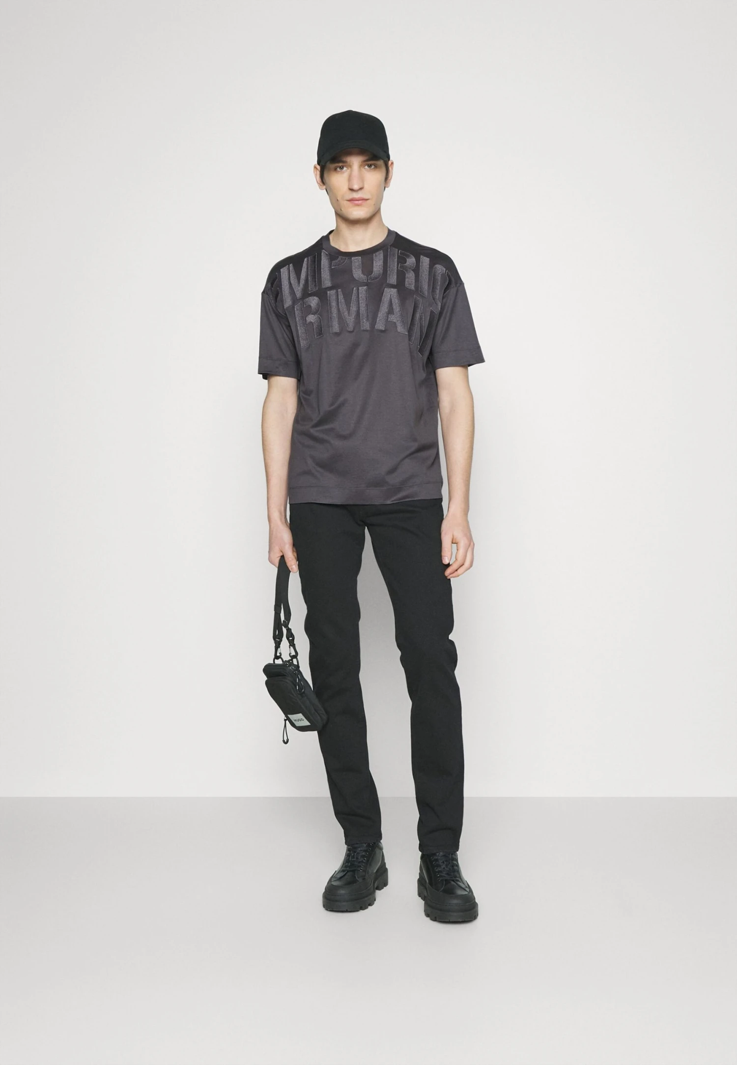 Emporio Armani Print T-Shirt - Magnet Scritta 4 Emporio Armani Print T-Shirt - Magnet Scritta - Image 2