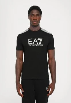 EA7 Emporio Armani TRAIN LINES TEE - Print T-shirt - Black Beauty