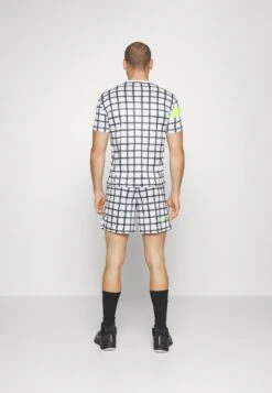 EA7 Emporio Armani Tennis Pro Graphic - Sports Shorts - White -Total Wear Store c5ea26c77bec4234a88ad34eaf7d1f4a