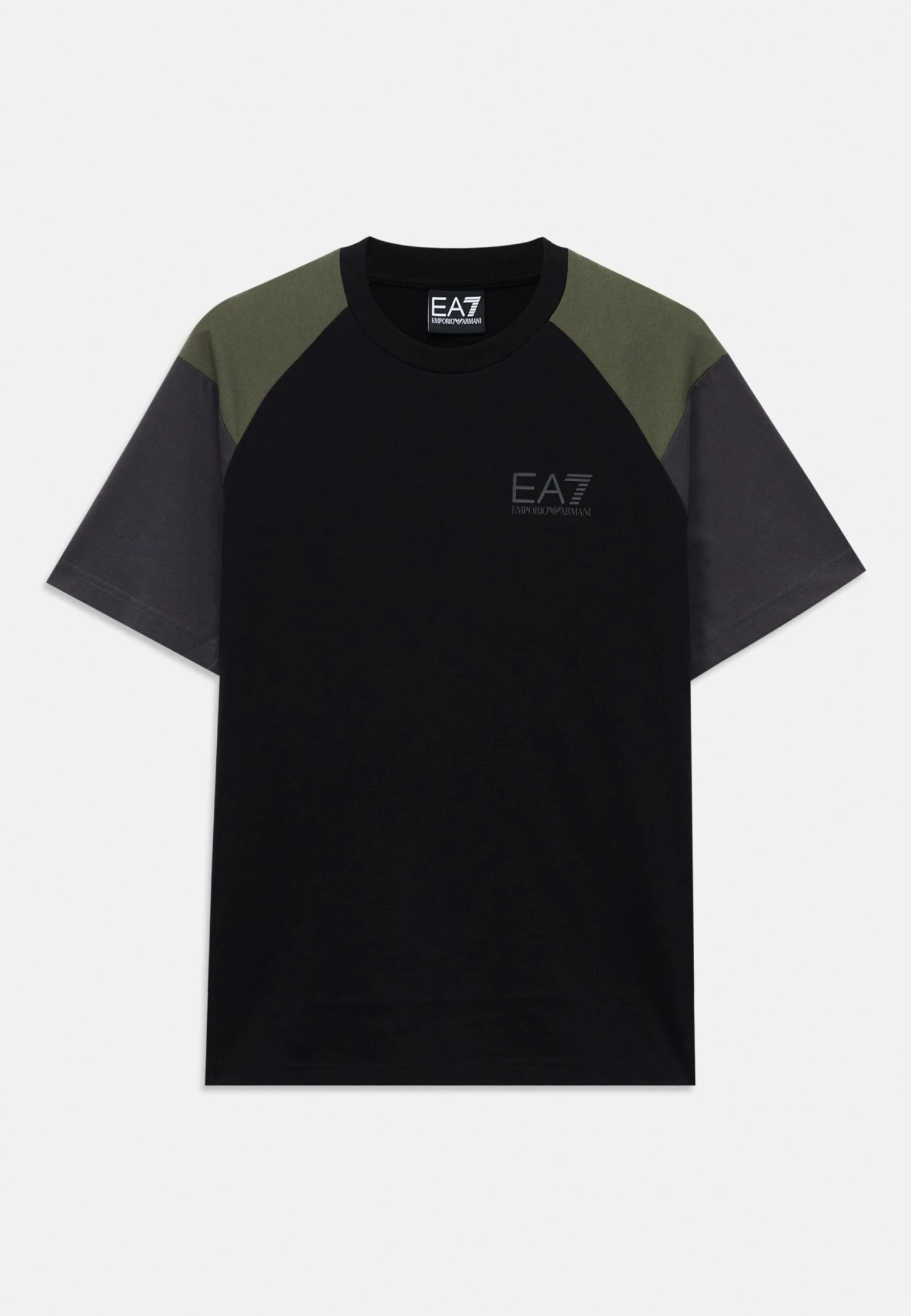 EA7 Emporio Armani TRAIN ATHLETIC BLOCK TEE - Basic T-shirt - Ponderosa Pine 11 EA7 Emporio Armani TRAIN ATHLETIC BLOCK TEE - Basic T-shirt - Ponderosa Pine - Image 9