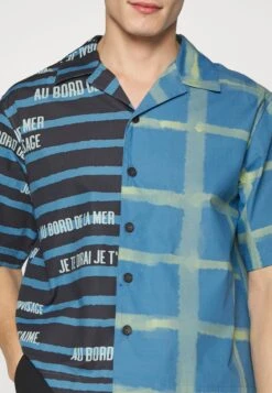 Emporio Armani Camicia - Shirt - Blue 13 Emporio Armani Camicia - Shirt - Blue -Total Wear Store c80d0e01da8d477f9fe7db9cc20836bf