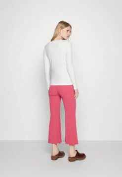 EA7 Emporio Armani Long Sleeved Top - White/Black -Total Wear Store c8e4d1bcef494820beb3ae4b4f1eae20