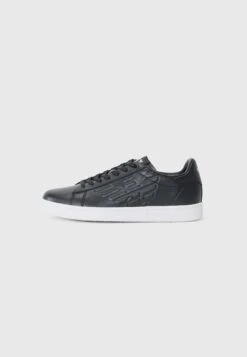 EA7 Emporio Armani CLASSIC UNISEX - Trainers - Navy -Total Wear Store ca1e2e7751b946d19776c2600455d398