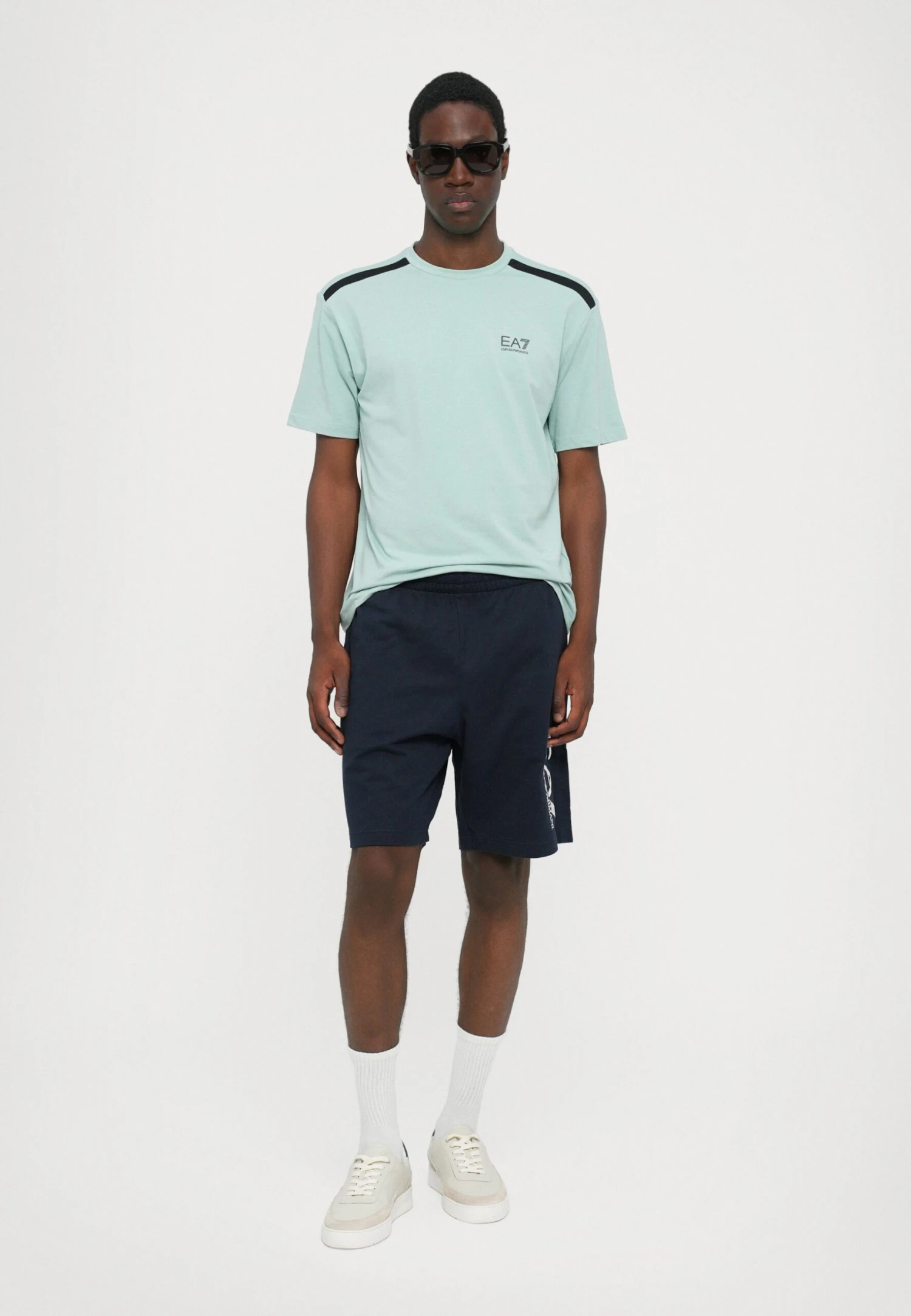 EA7 Emporio Armani NATURAL VENTUS TEE - Basic T-shirt - Blue Surf 4 EA7 Emporio Armani NATURAL VENTUS TEE - Basic T-shirt - Blue Surf - Image 2