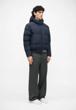 EA7 Emporio Armani MOUNTAIN JACKET BIG LOGO - Winter Jacket - Blue -Total Wear Store cee2c85c9fe744d6b1127787b0ca6753