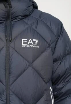 EA7 Emporio Armani MOUNTAIN QUILTED JACKET - Down Jacket - Armani -Total Wear Store cfab037b2ddd4d5a80020e0d27504d79