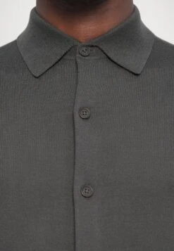 Emporio Armani CARDIGAN - Cardigan - Raven -Total Wear Store d03c3e7c2ba54f5fbafea2528e206b74