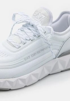 EA7 Emporio Armani Ultimate 2.0 Running Unisex - Trainers -Total Wear Store d04a69861e9e4586838af43c28d3cabf