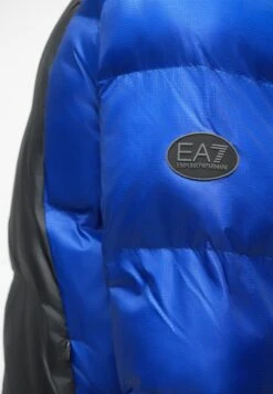 EA7 Emporio Armani MOUNTAIN JACKET - Winter Jacket - Asphalt -Total Wear Store d17c6c0970b64525874e8e5c68045f79