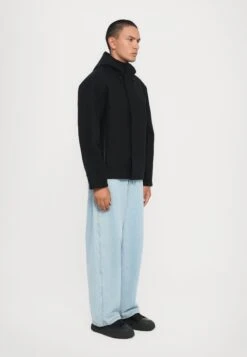 EA7 Emporio Armani MOUNTAIN JACKET - Light Jacket - Black -Total Wear Store d207e0f66c2f44c4aef11f6266d3d990