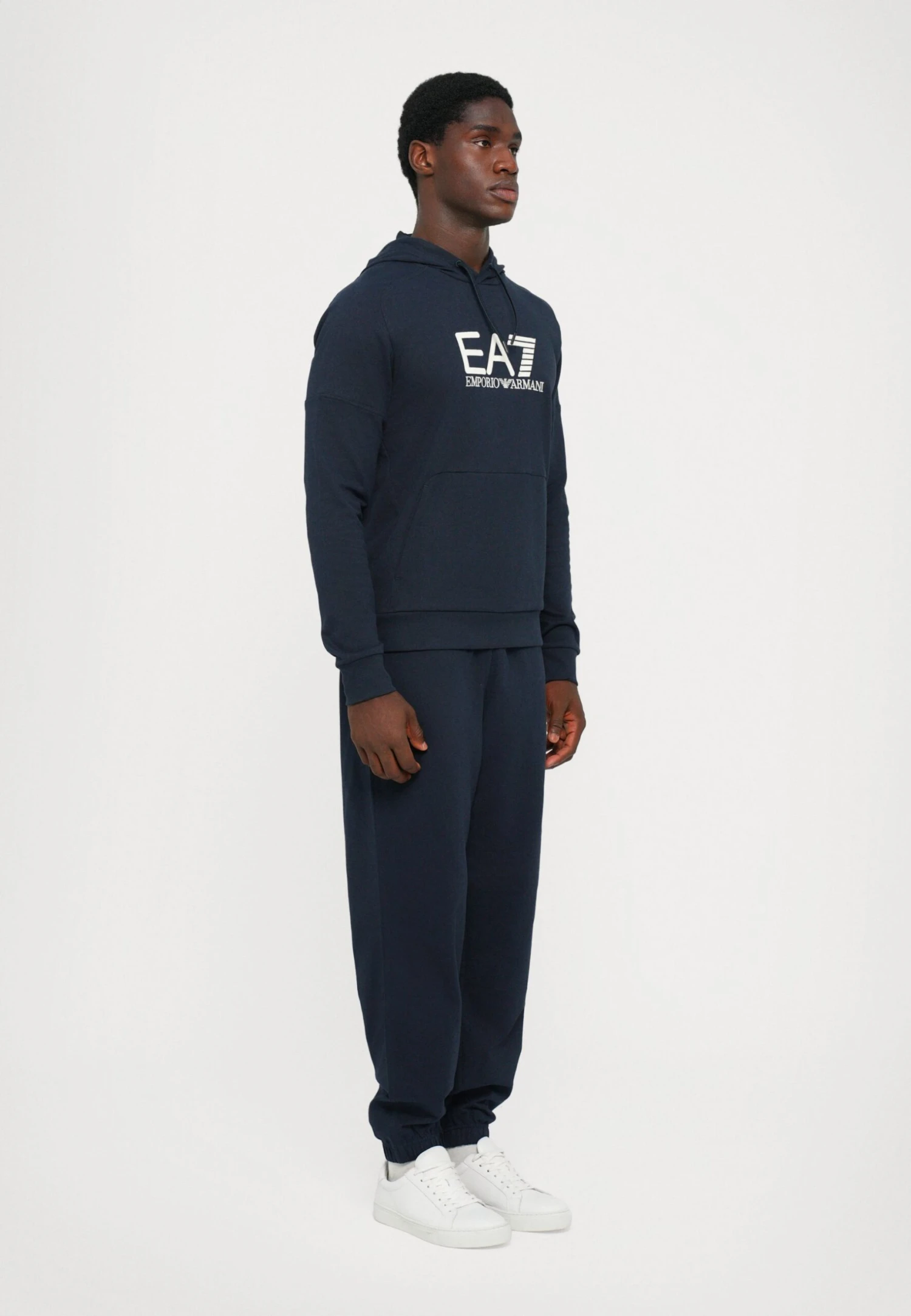 EA7 Emporio Armani TRAIN VISIBILITY HOODIE - Sweatshirt - Blue/cream 6 EA7 Emporio Armani TRAIN VISIBILITY HOODIE - Sweatshirt - Blue/cream - Image 4