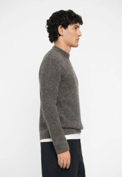 Emporio Armani Jumper - Mouline Dusty Green -Total Wear Store d323dc3d3b1345d8aace807053a9319f