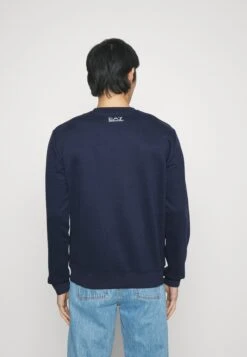 EA7 Emporio Armani Sweatshirt - Sweatshirt -Total Wear Store d366a1725e1f4854bea32297f12c18f4