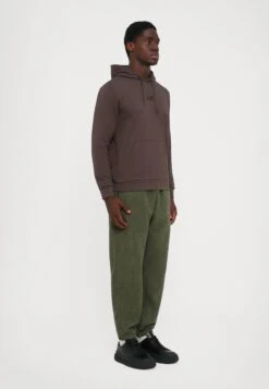 EA7 Emporio Armani TRAIN CORE HOODIE - Sweatshirt - Chocolate Brown -Total Wear Store d3eba30e3f0045c1bd5a5c35a3ff4964