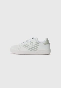 EA7 Emporio Armani UNISEX - Trainers - Triple White/light Gold-coloured -Total Wear Store d43ddcb53ae14912ae5a850d7f48a05e 1