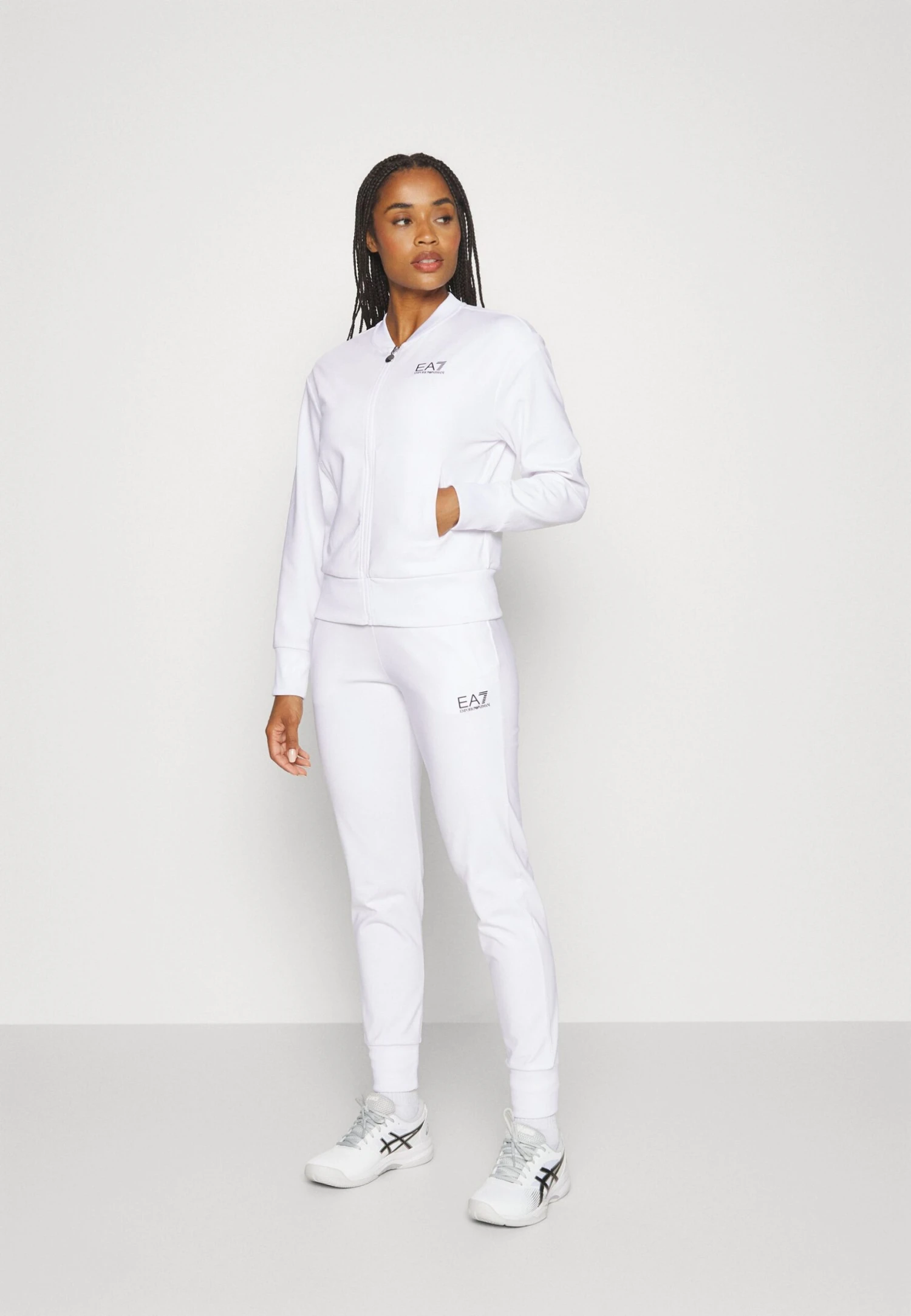EA7 Emporio Armani Tennis Pro Suit - Tracksuit - White 3 EA7 Emporio Armani Tennis Pro Suit - Tracksuit - White