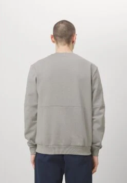 EA7 Emporio Armani Sweatshirt - Sweatshirt - Light Grey -Total Wear Store d779261fb3fb468c9ce745d462a11455