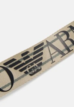 Emporio Armani CAMERA BAG - Cross Body Bag - Cuoio/rosso -Total Wear Store d89a1afe999a496784dfb3f63f6fb25a