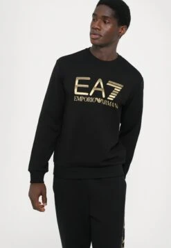 EA7 Emporio Armani TRAIN LOGO - Sweatshirt - Black -Total Wear Store d93d146b47e74e8291c3abbe05ddd4bd