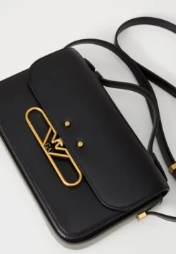 Emporio Armani TOP HANDLE BAG - Handbag - Black -Total Wear Store dcda129440604b26ab22c5c009a2d9e3